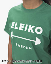 ELEIKO 1957 Tシャツ ユニセックス グリーン 背面全体を真後ろから捉えたシルエットと生地感が分かるバックスタイル