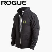 ROGUE ステンシル パーカー ブラック 正面やや斜めから胸のRロゴとジップ仕様、フードとポケットのディテールを確認できるデザイン
