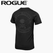ROGUE インターナショナル Tシャツ ブラック 背面から全体を捉えたデザインでスカルロゴとアーチ文字を確認できるバックプリント