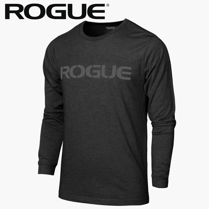 ROGUE ベーシック ロングスリーブ Tシャツ ブラックを斜め前方から捉えた長袖シルエットで胸元のROGUEロゴプリントとクルーネック仕様、袖丈バランスが分かる全体デザイン