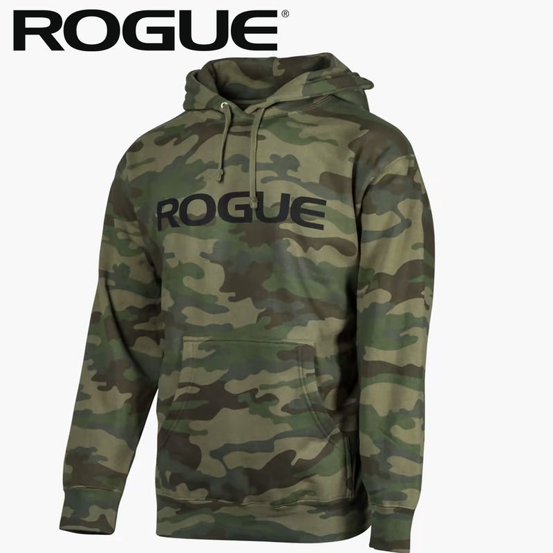 ROGUE ベーシック パーカー カモカラー を正面斜めから捉え、迷彩柄の生地表情とフード形状、胸元ロゴ配置が分かるメンズパーカーの外観