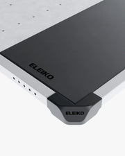 ELEIKO SVR プラットフォーム Small ホワイトフレームのドロップゾーンとコーナー構造