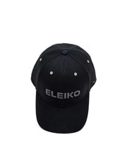 ELEIKOキャップ ジェットブラック 上部からのトップビュー、ベンチレーションホール配置とクラウン縫製ラインが確認できる構図