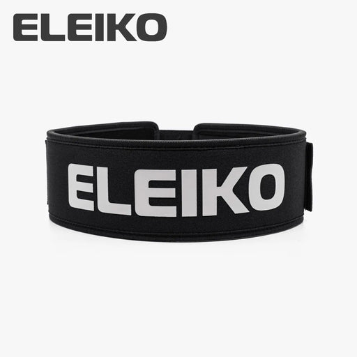 ELEIKO ハイブリッドリフティングベルト インクブラックを正面から捉え、幅広設計と中央のELEIKOロゴ配置が分かるトレーニングベルト外観
