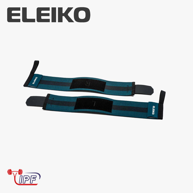 ELEIKO WL リストラップ IPF公認品 ストロングブルーを真上から水平に広げた構図。左右のストラップ全体形状、手首サポート用パッド部、親指ループ付き先端構造が分かるリストラップ