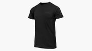 ROGUE インターナショナル Tシャツ ブラック 背面をやや斜めから捉えたシルエットとスカルグラフィックの配置バランス