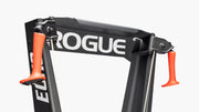 ROGUE エコースキー ブラックのコンソール斜め拡大、操作パネルとハンドルグリップ位置関係が分かる視点