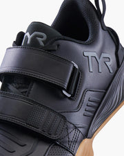 TYR L-2 リフター ブラック/ガム ダブルストラップとアッパー素材の質感を確認できるディテール