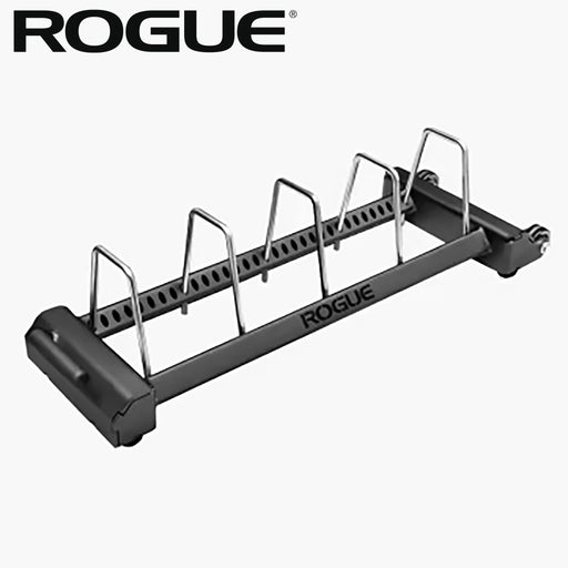 ROGUE ホリゾンタルプレートラック 3.0 ブラックを正面やや俯瞰から捉えた全体構造ビュー、5本の仕切りバーとベースフレームの配置が分かる角度