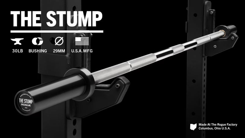 ROGUE 29MM スタンプバー ブラックをラックに設置した状態を横方向から捉えた使用シーン、ブッシング仕様と29mm径シャフトの存在感が分かる