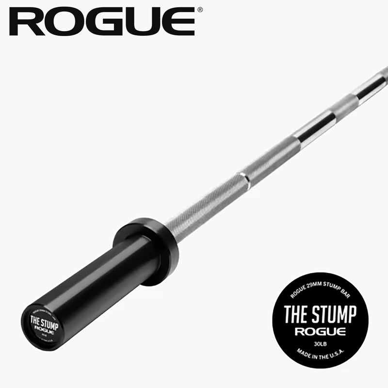 ROGUE 29MM スタンプバー ブラックを斜め前方から捉えた全体ビュー、ブラックスリーブとシルバーシャフトの対比と端部構造が分かる構図
