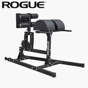 ROGUE アブラムGHD2.0 ブラックの正面斜め全体ビュー、フレーム構造とパッド配置が分かる角度から撮影された高剛性GHDベンチ