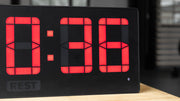 ROGUE エコージムタイマー2.0 ブラックとHome Timer 2.0を前方斜めから並べた比較ビュー、サイズの違いが分かる構図