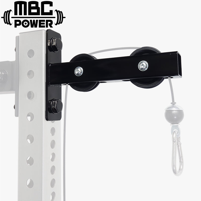 MBC オリジナルラック DIY用カスタムパーツ類 ブラックのプーリーアタッチメントを側面寄りの斜め視点で設置、シングルケーブルの通し方とホイール配置が分かる構成