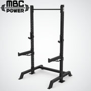 MBC スクワットスタンド プロ235cm ブラック 正面やや左からの全体構造とJカップ位置が分かる設置状態