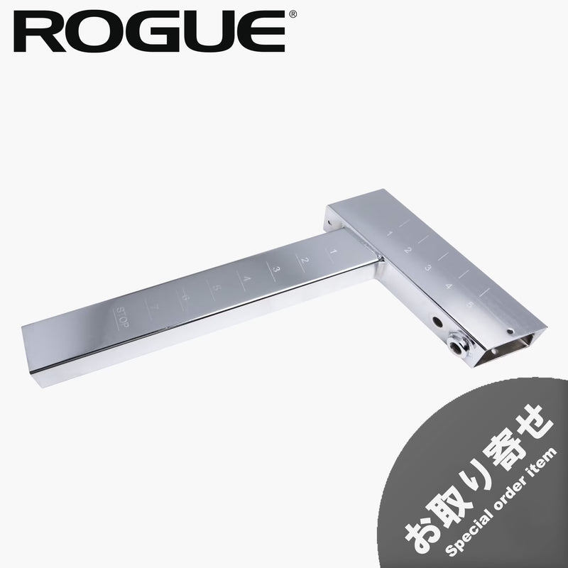 ROGUE エコーバイク交換用パーツ シートポスト シルバー。斜め上方から見たT字型の金属製シート支柱で、縦方向と横方向の位置調整用目盛り、固定用ネジ穴を備えたサドル位置調整用の交換部品。